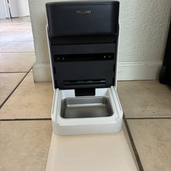 PET Feeder 