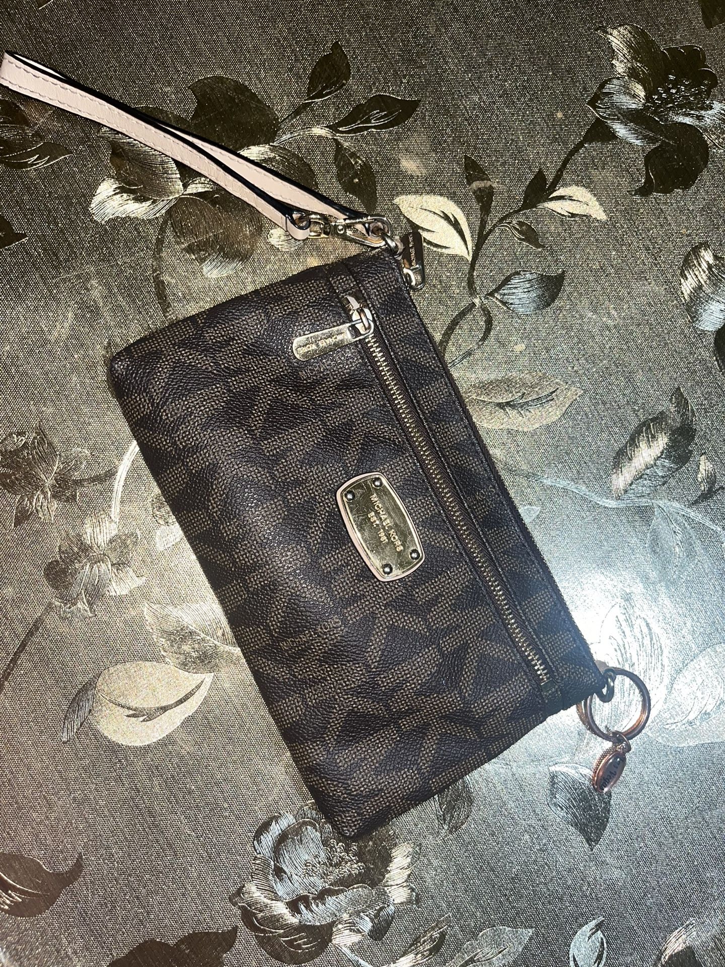 Micheal Kors Wallet