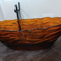 67" Resin Freestanding Bathtub 