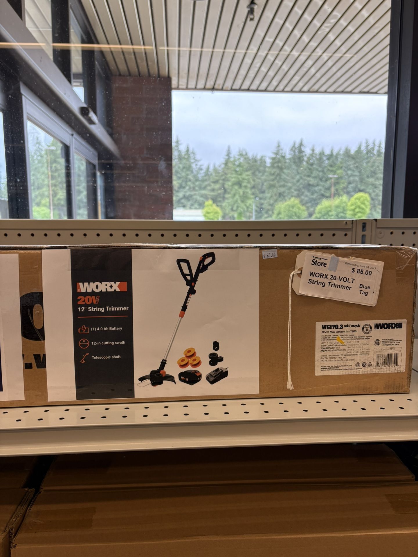 New In Box WORX 20-VOLT String Trimmer