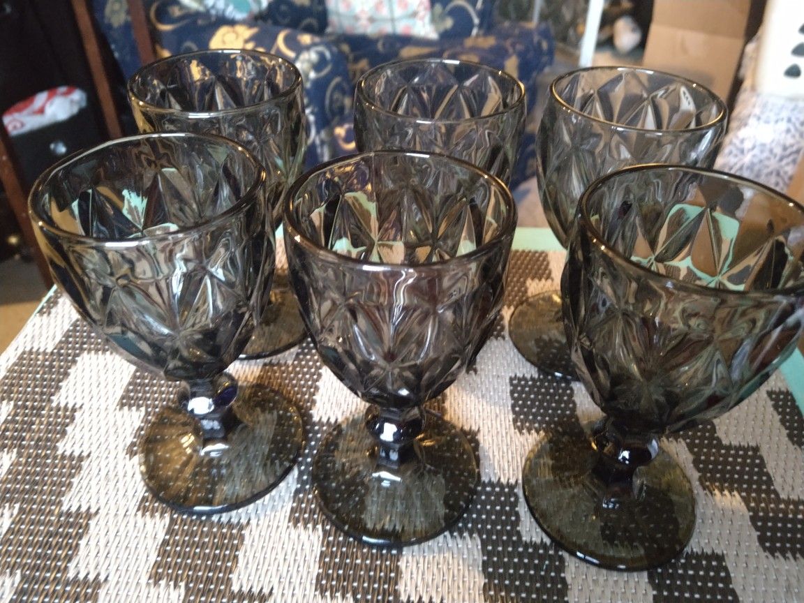 Vintage Goblet Wine Glasses 