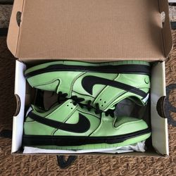 Size 8.5 - Nike SB Dunk Low x Powerpuff Girls Buttercup