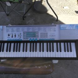 Casio Piano Keyboard Lk220