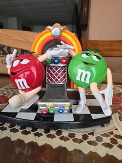 M & M CANDY DISPENSER