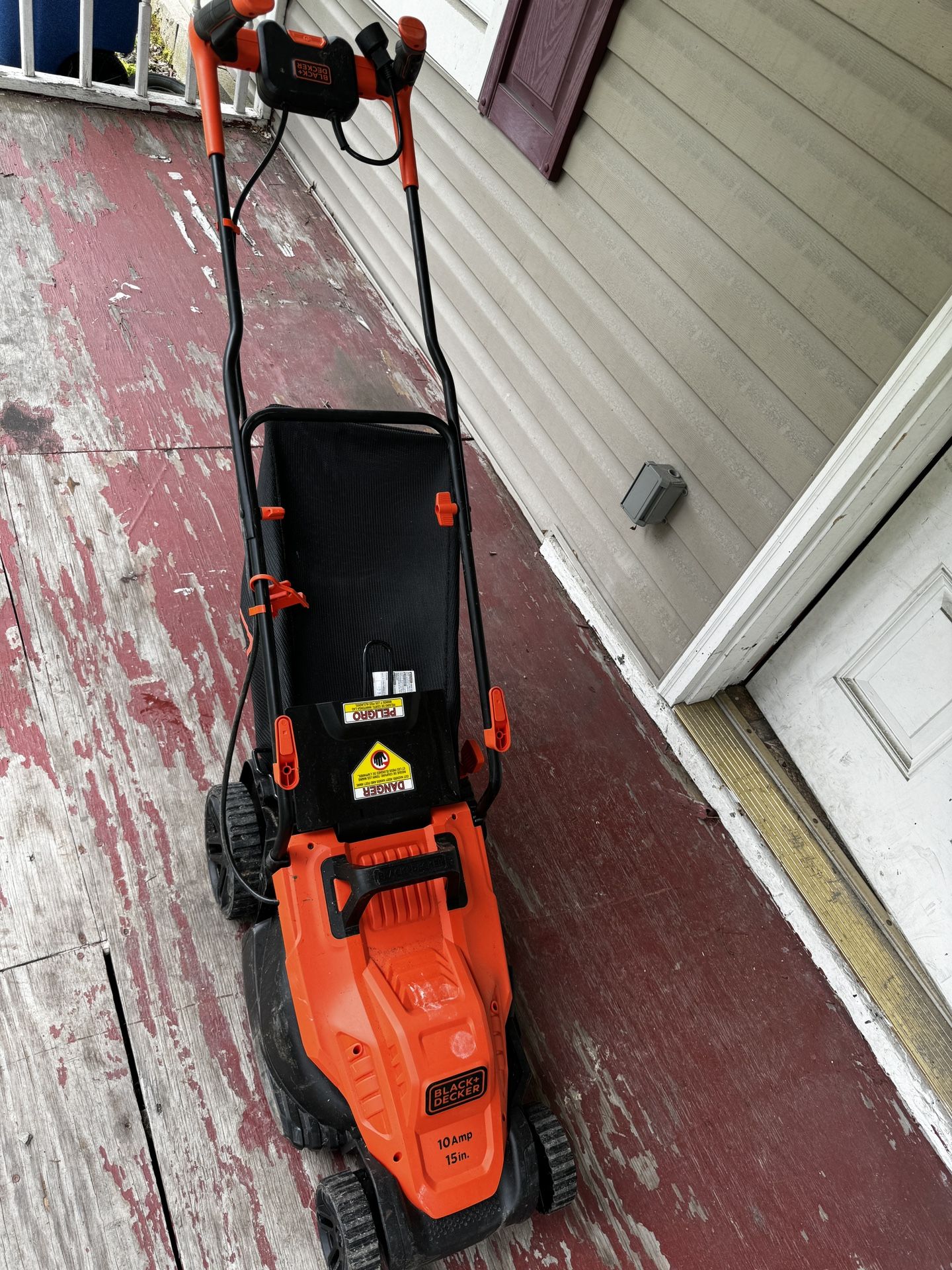 Black & Decker Lawnmower