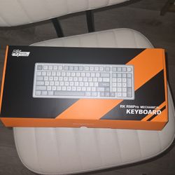 Creamy Mechanical Keyboard 