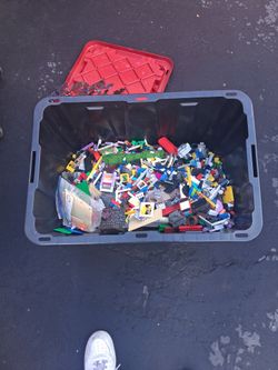 Large Lot of Mixed LEGO Bricks and Pieces