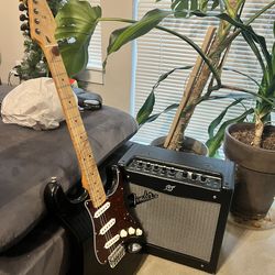 Fender 90’s MiM Strat And amp Bundle