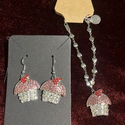 Beautiful Cupcake Rhinestone Earrings And Bracelet