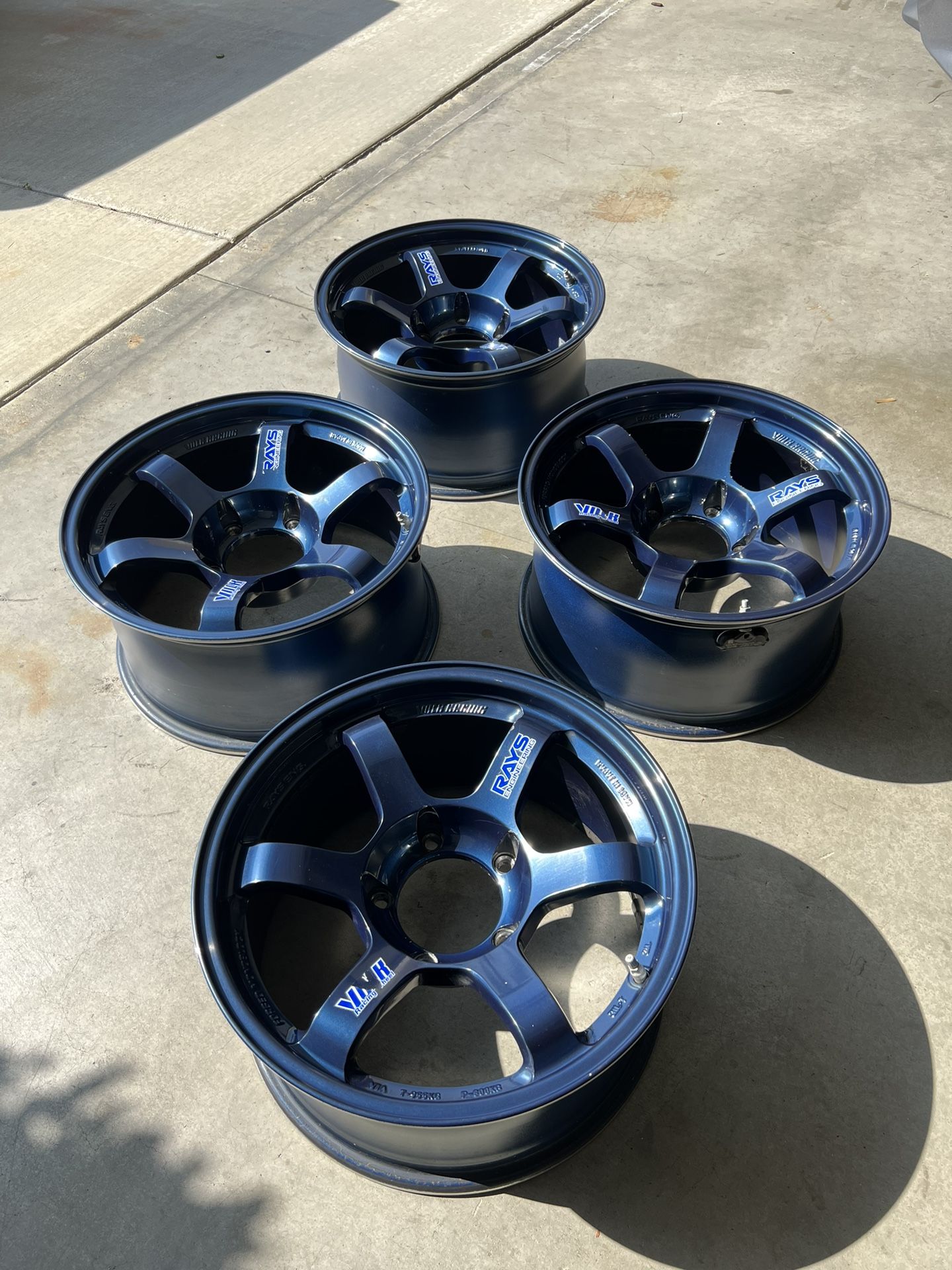 Rays Wheels Volk Racing TE37 Mag Blue 18x9 +0 5x150