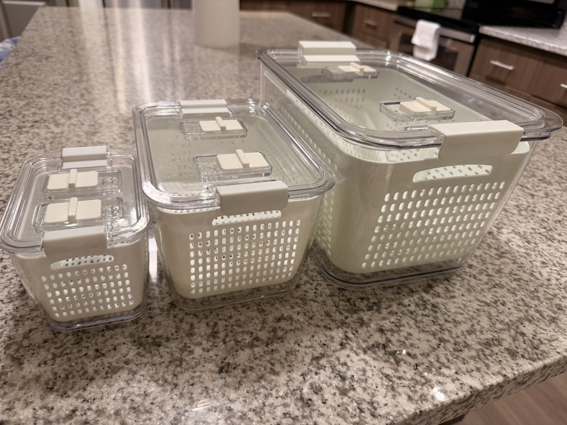 Fruit storage container