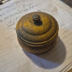 Pozzoni's antique complexion powder tin