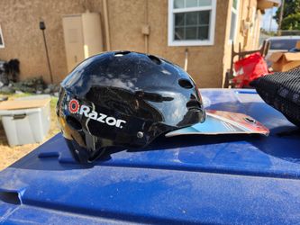 Razor helmet and pads