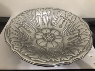 Vintage Wilton armetale made in USA bowl plate