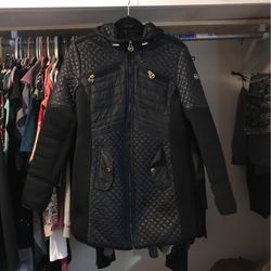 Michael kors Jacket Size Large W/ Thumb holes
