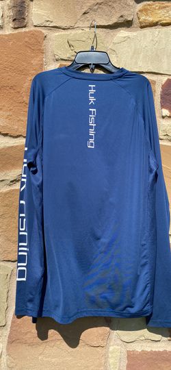 Men Size Medium Huk Fishing Shirt for Sale in Wixon Valley, TX
