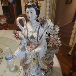 Geisha Porcelain Statue Asian Sculpture Figurine Japan/Oriental