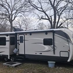 2016 Keystone Cougar x Lite 36ft