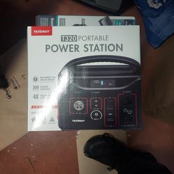 T320 Portable Power Station