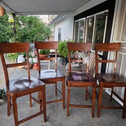 High Table 4 Chairs