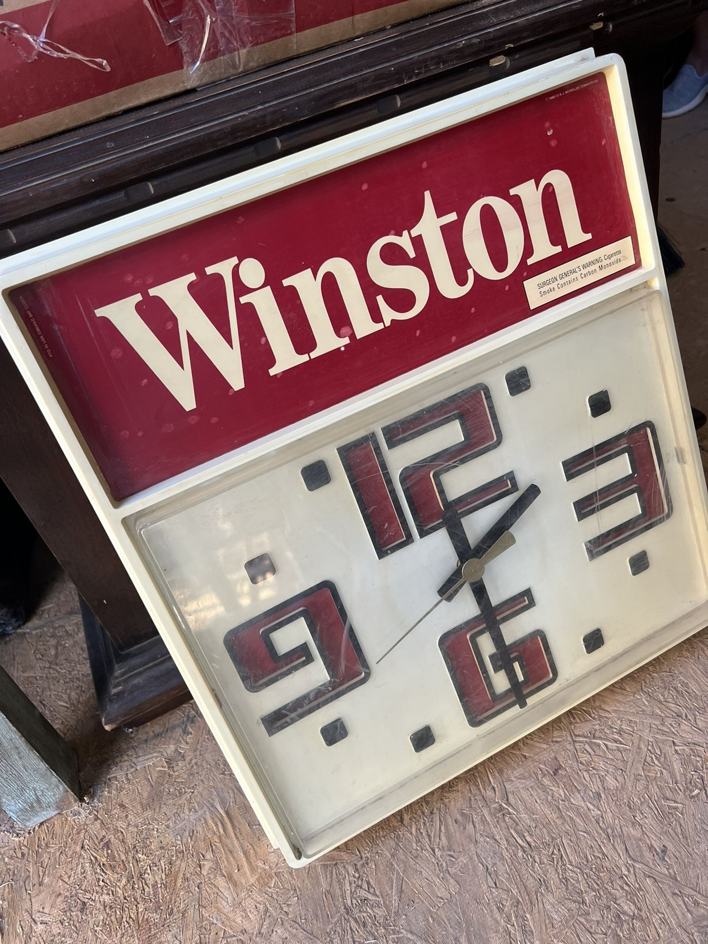 ORIGINAL VINTAGE WINSTON CIGARETTE WALL CLOCK (BATTERY) for Sale in  Midland, TX