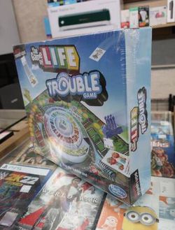  Game Mashups - The Game of Life Trouble Game