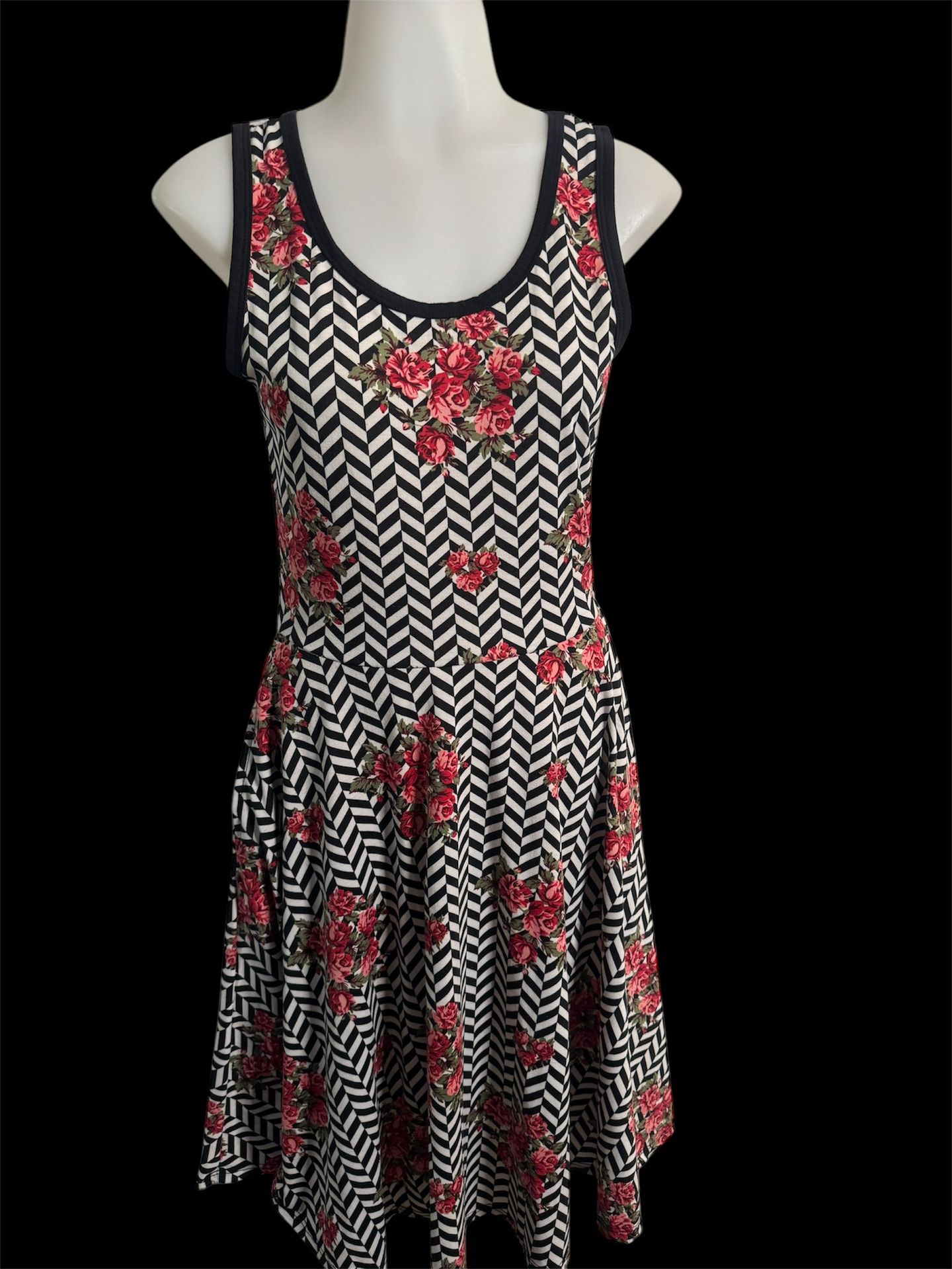 LULAROE DRESS (XS)