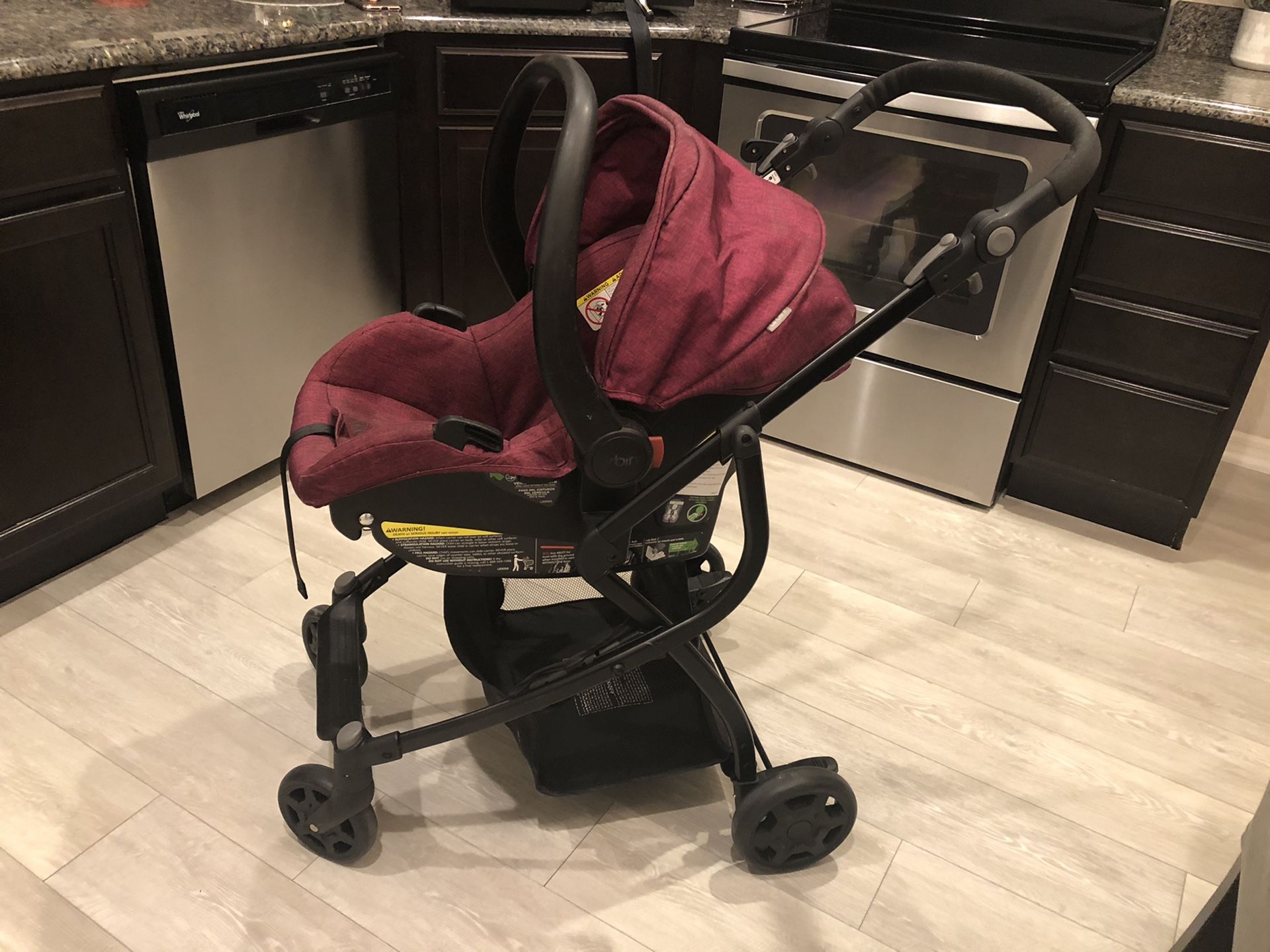 Car seat and bassinet stroller (with car seat base)