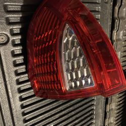 Ford Fusion Tail Light Assembly 