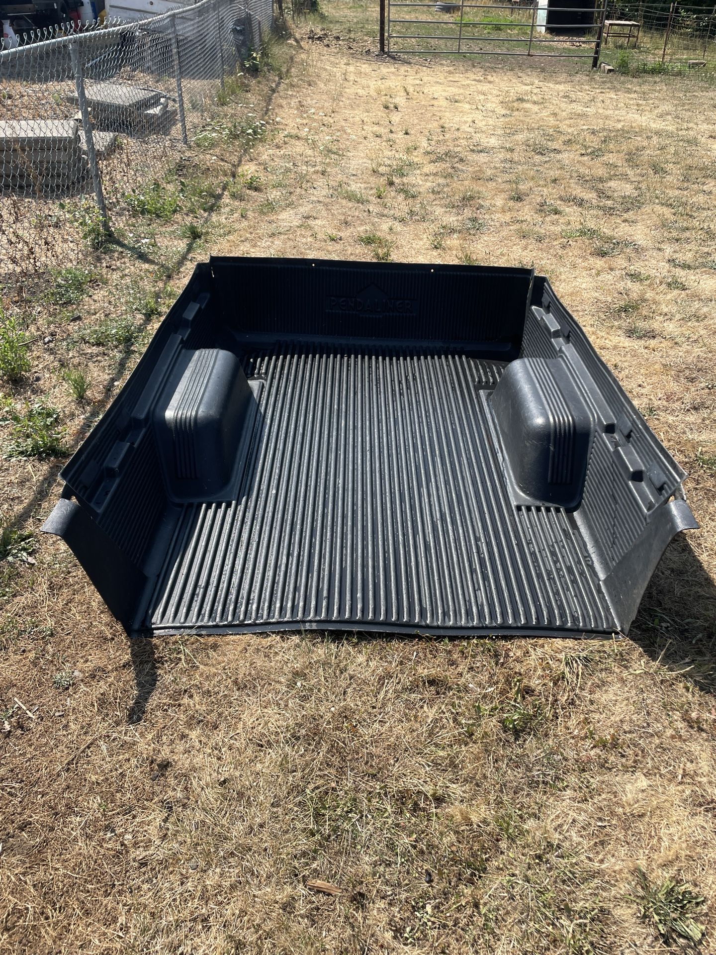 Penal liner Truck Bedliner
