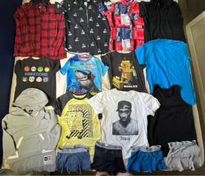 Boy Size Medium (16 Items)