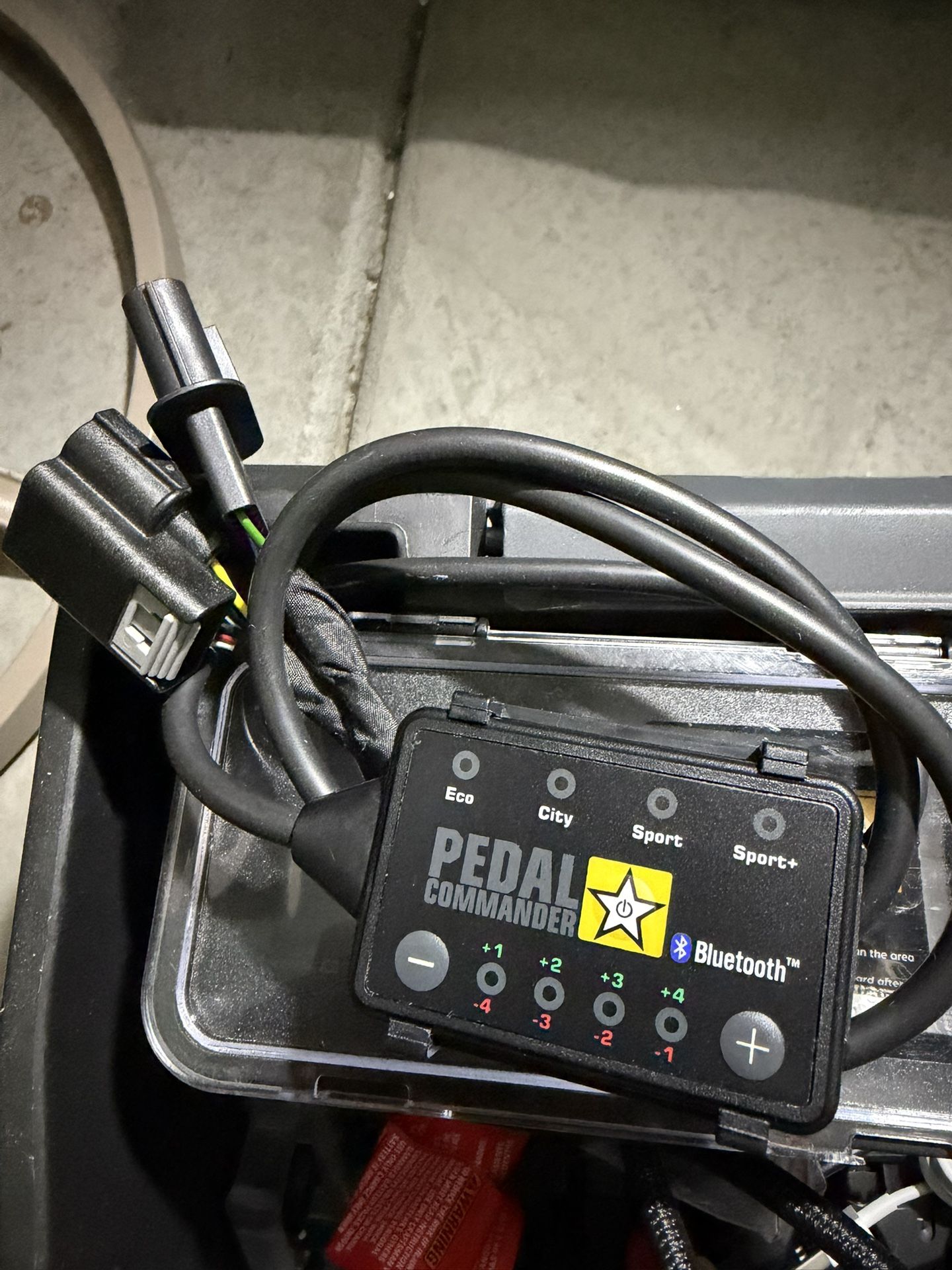 Pedal Commander Throttle Response Controller PC09 Bluetooth for Volkswagen 