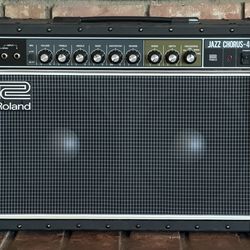 Roland JC-40 Jazz Chorus 40-watt 2 x 10-inch Combo Amplifier