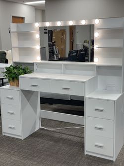 62”L Makeup Vanity Table with Mirror & Lights, Vanity Desk with Power Strip, Drawer & Storage Dresser, Lighting Adjustable Brightness.  💰199$