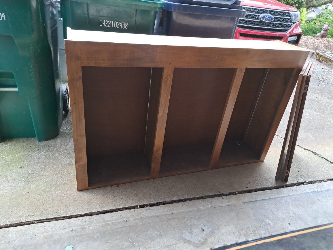 Cabinets FREE