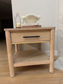 End table