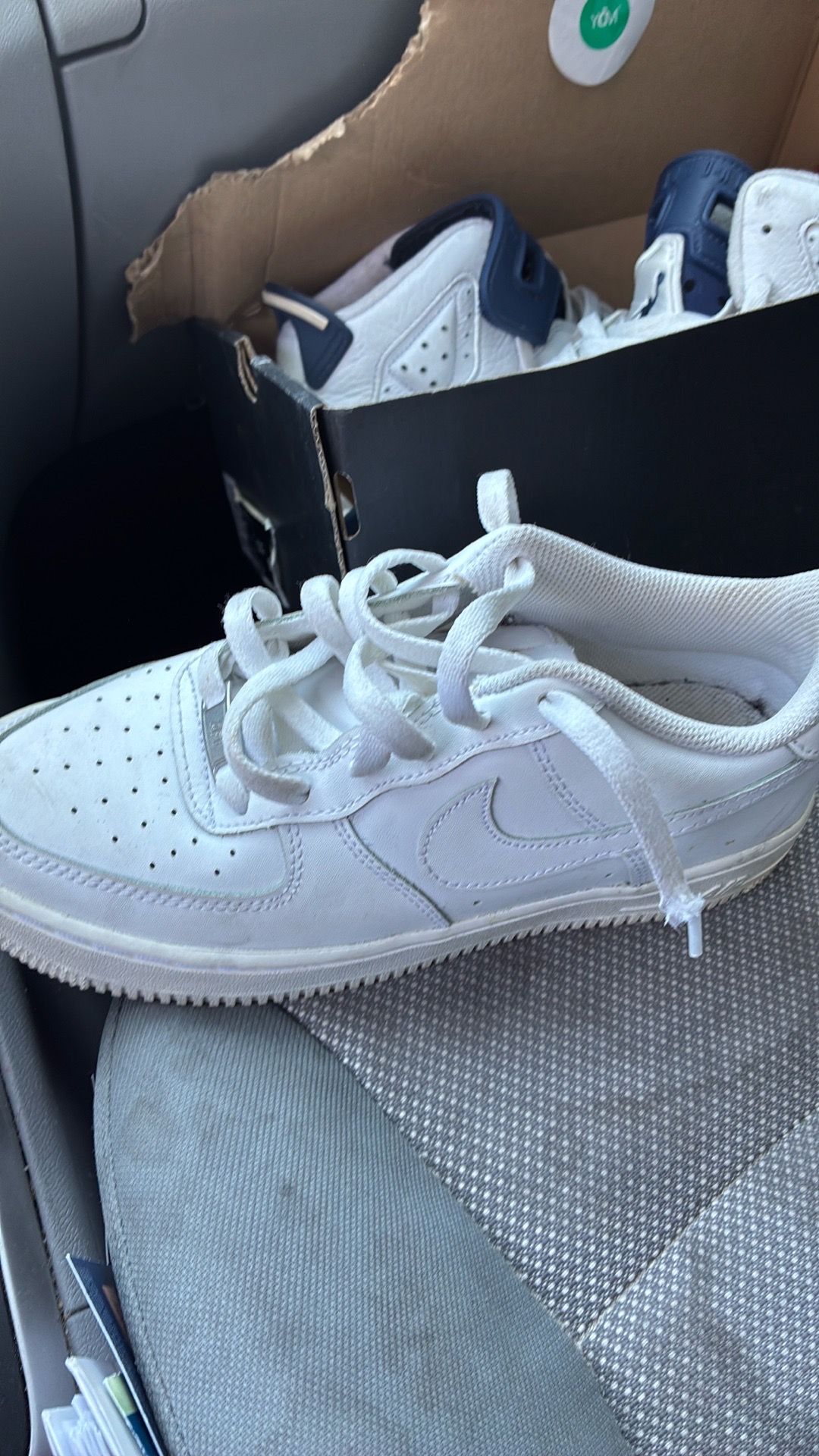 nike air AF1 size 6y