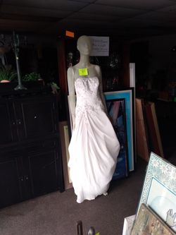 New Wedding Dress Size 8