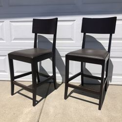 . Beautiful Set of Crate & Barrel chairs/bar stools
