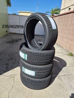 235/40R19