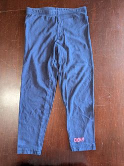 Girls Dark Blue DKNY Capri Leggings Size 5/6 - Everett, WA