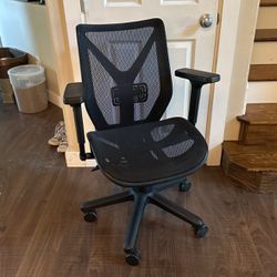 Mesh Adjustable Height Office Chair