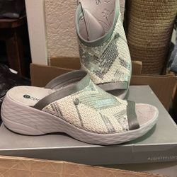 Bzees sequence slip on shoes