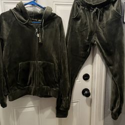 Sweat Pant And Sweater 