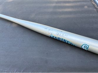 Mariners Signed MiniBat