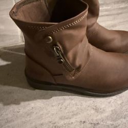 Girl Size 1 Boots