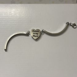 “Forever In My Heart” Engraved Bracelet Pendant Urn 