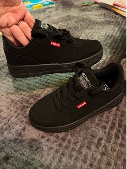 levi’s kid shoes