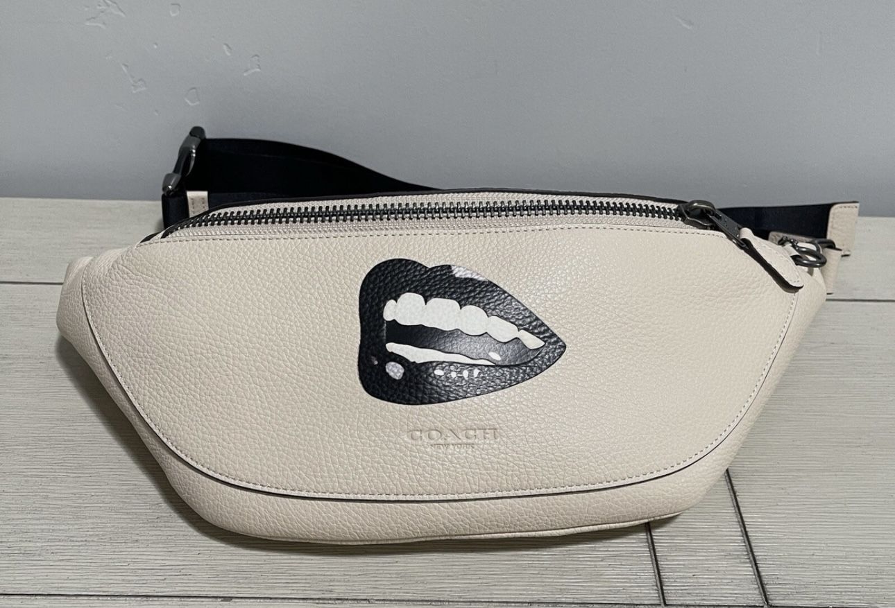 COACH x Tom Wessleman Exclusive Design Adjustable Leather Belt Bag- like new!