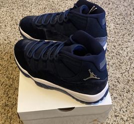 Jordan 11 Midnight Navy Blue Suede